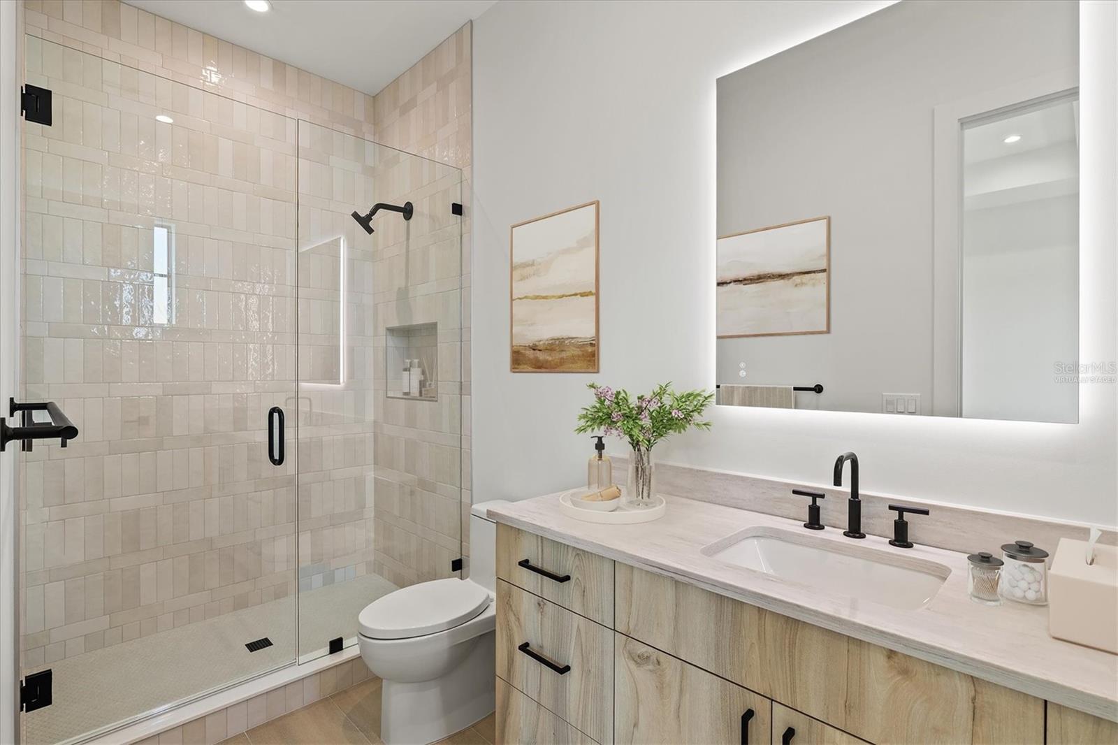 A4663499 Property Photo