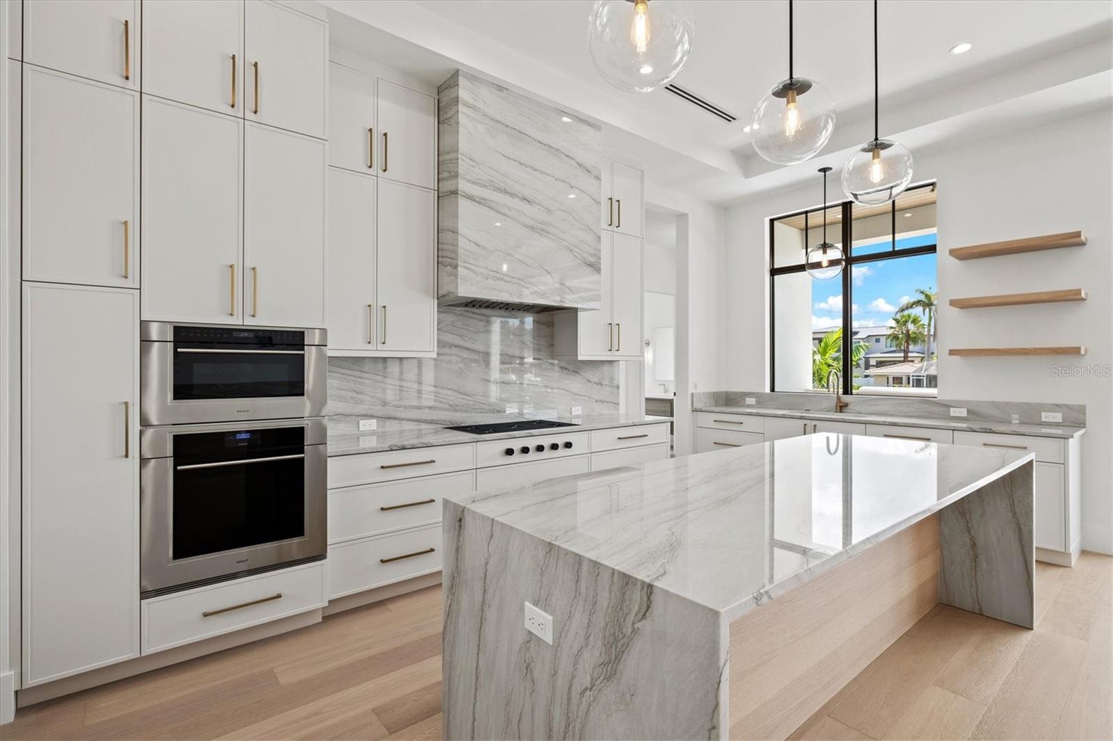 A4663499 Property Photo