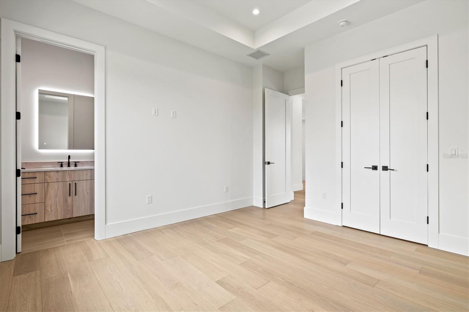 A4663499 Property Photo