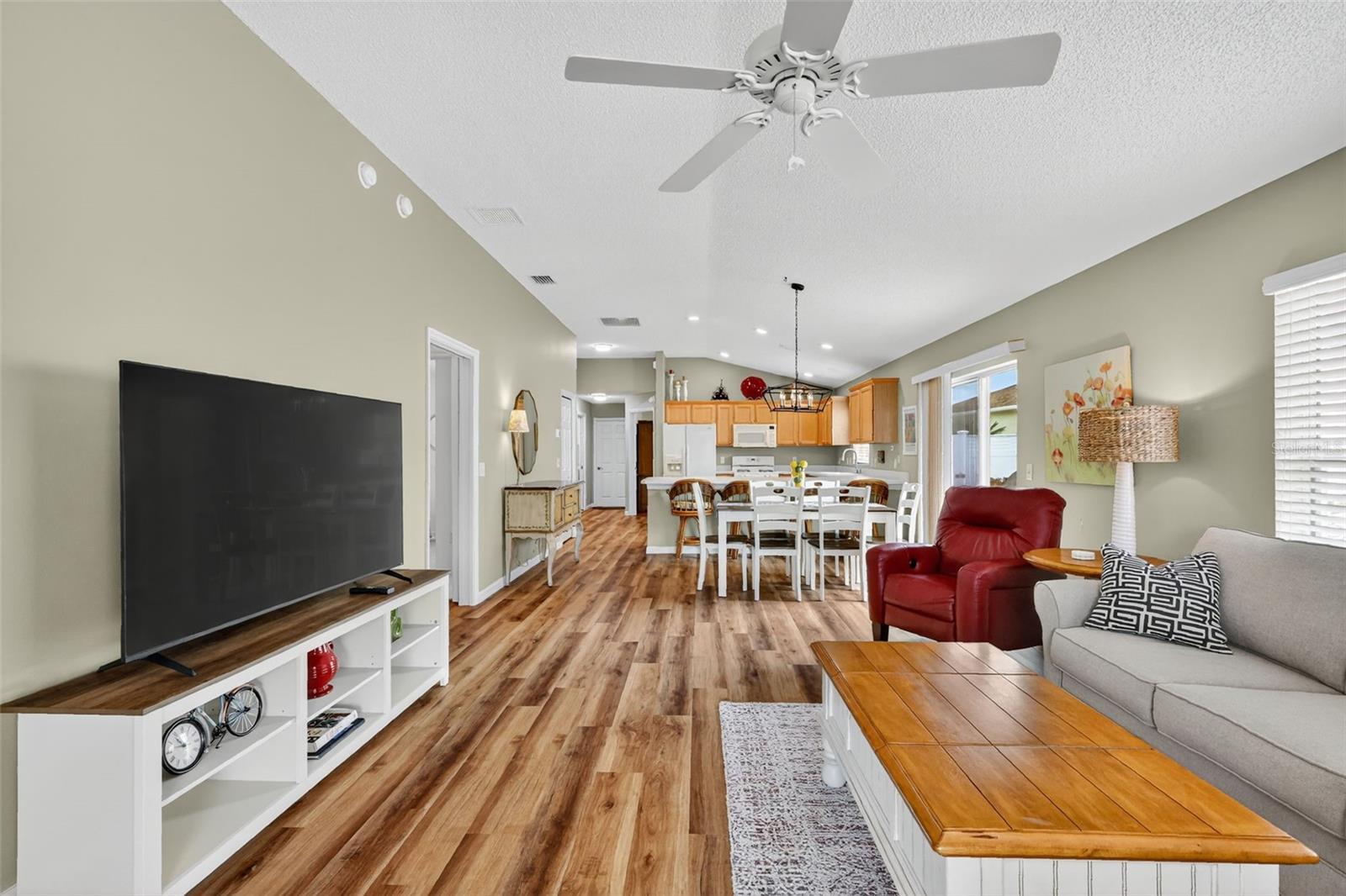 2807 LEICESTER TER, THE VILLAGES, FL, 32162