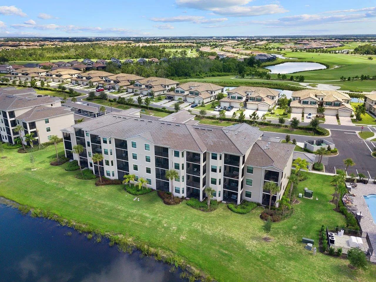 17724 GAWTHROP DR #204, BRADENTON, FL, 34211