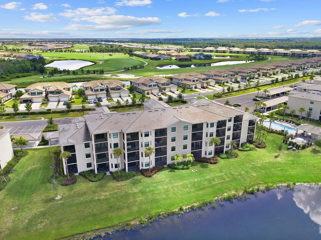 17724 GAWTHROP DR #204, BRADENTON, FL, 34211