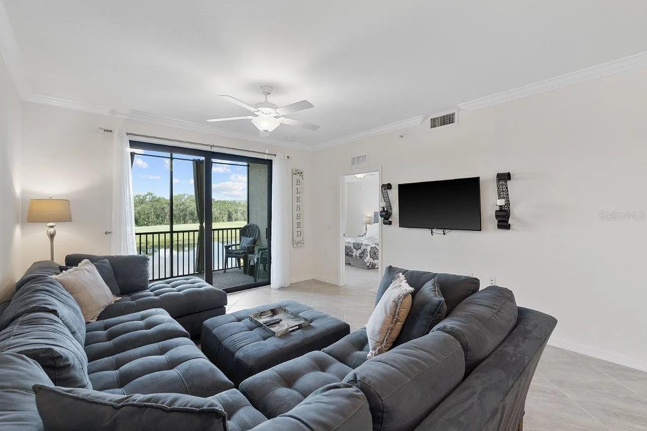 17724 GAWTHROP DR #204, BRADENTON, FL, 34211