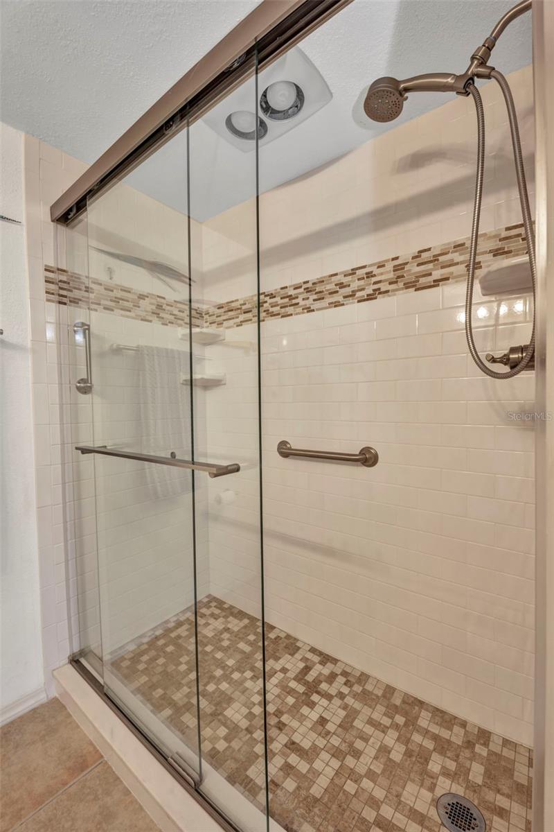 C7514196 Property Photo