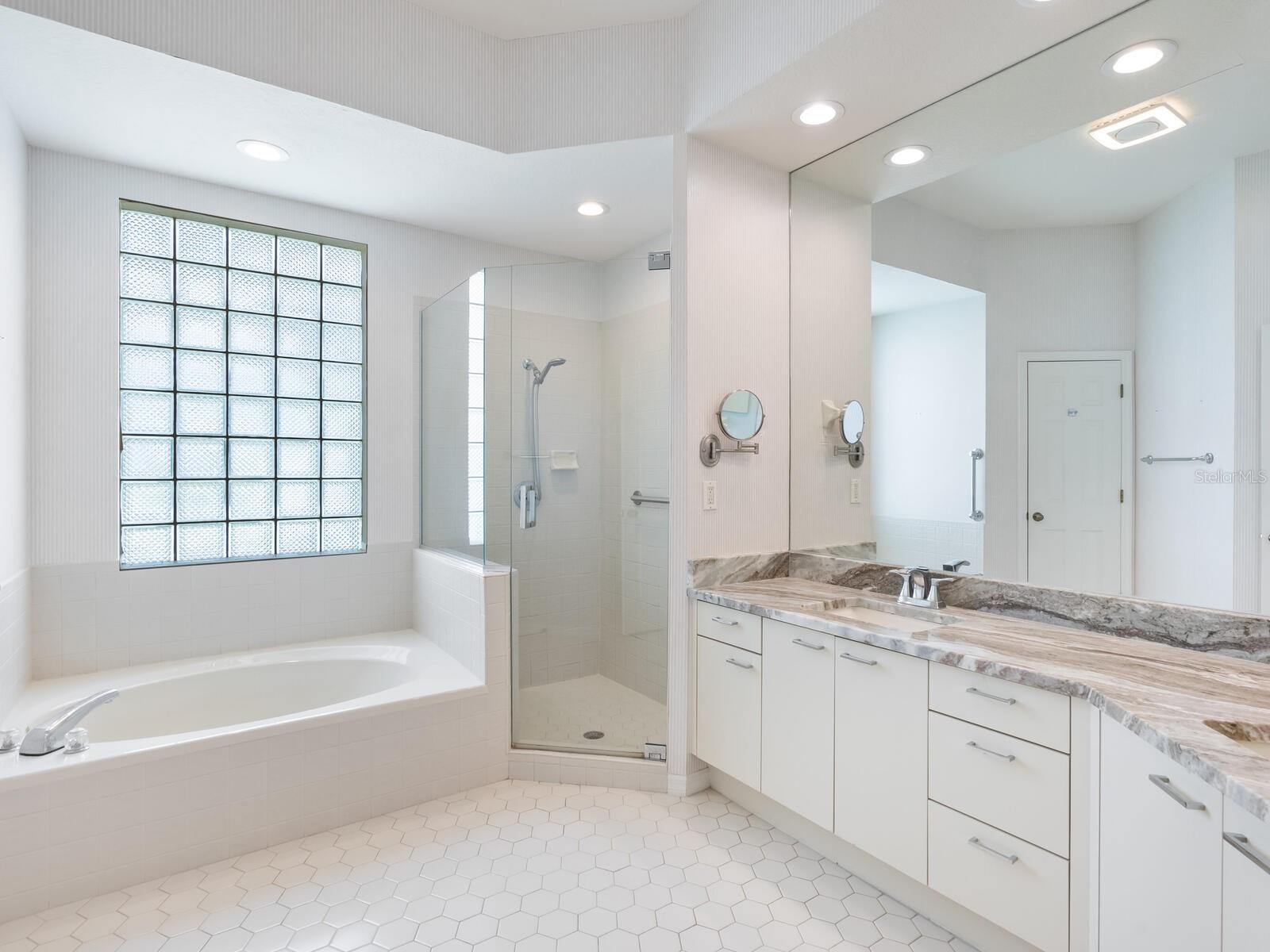 5683 DOWNHAM MDWS, SARASOTA, FL, 34235