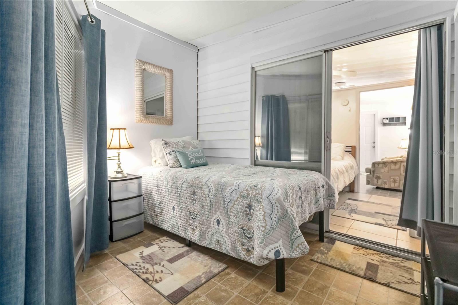 TB8422386 Property Photo