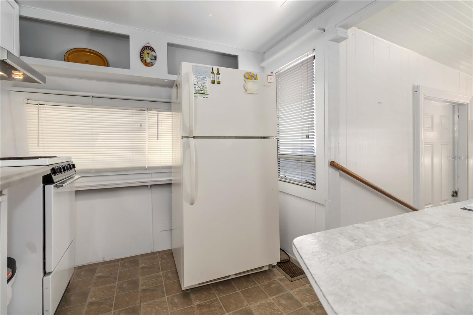 TB8422386 Property Photo