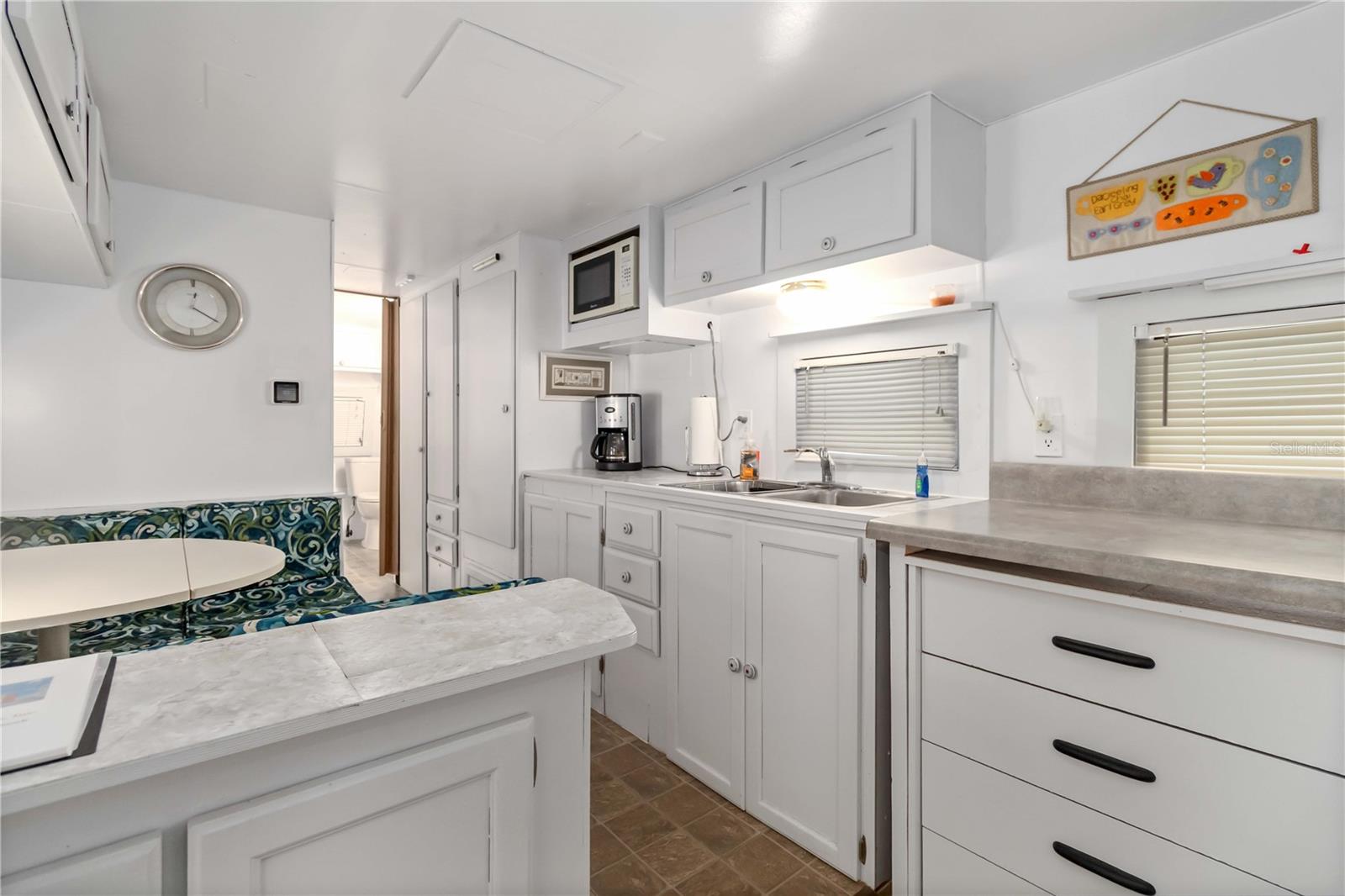 TB8422386 Property Photo