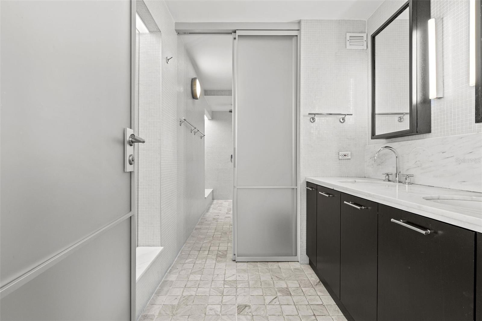 PR9115764 Property Photo