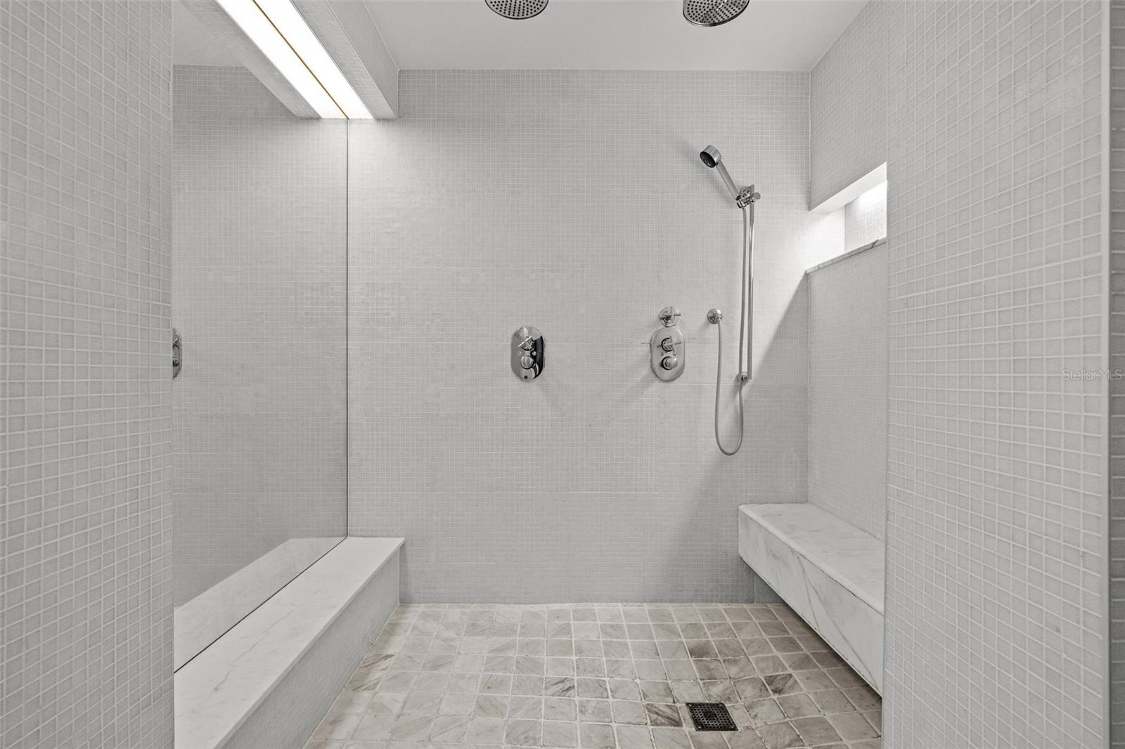 PR9115764 Property Photo