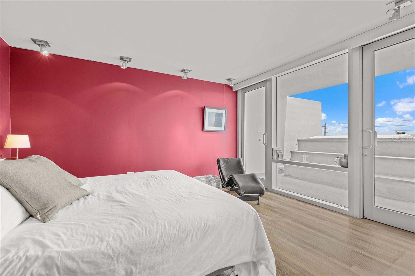 PR9115764 Property Photo