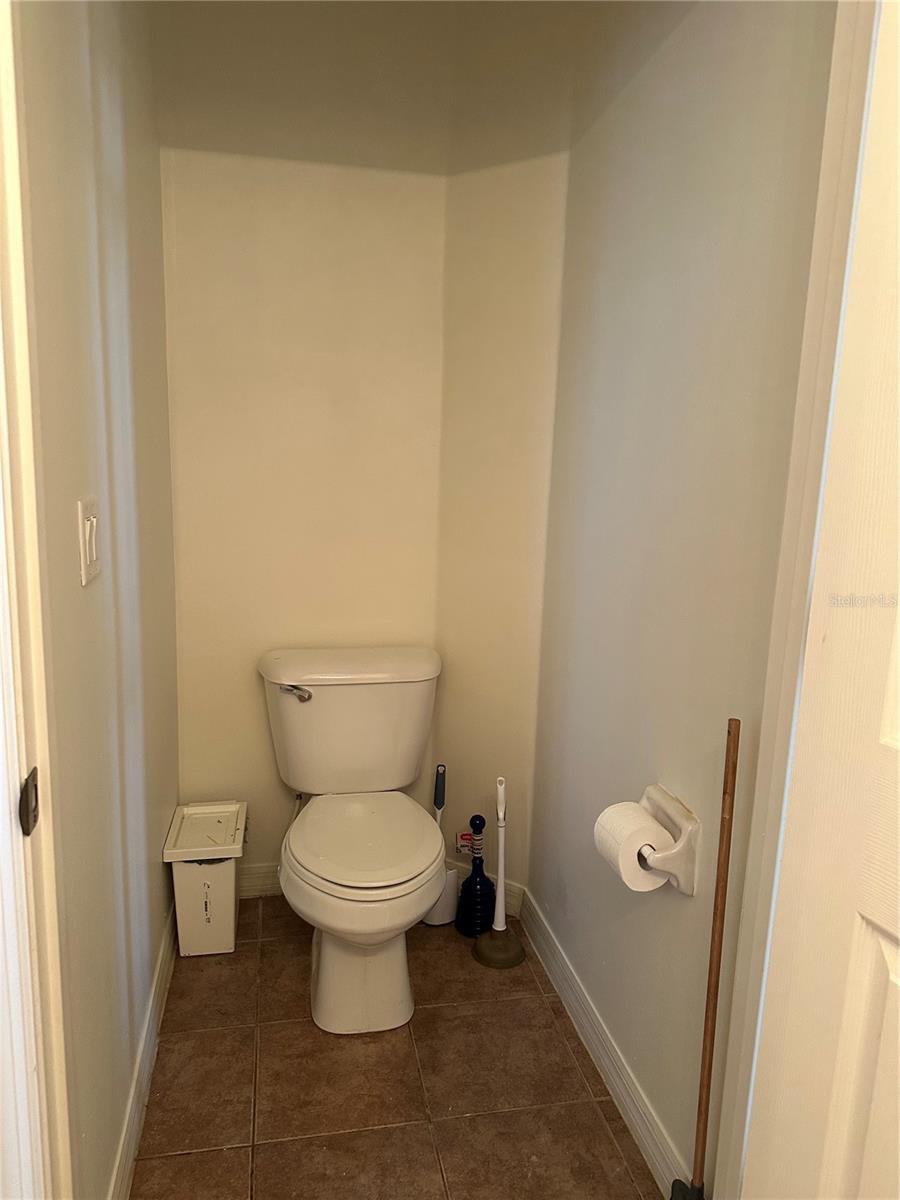 1230 S BEACH CIR, KISSIMMEE, FL, 34746