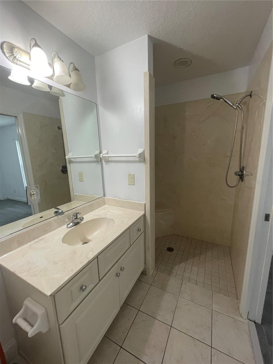 6597 SE 8TH STREET RD, OCALA, FL, 34472