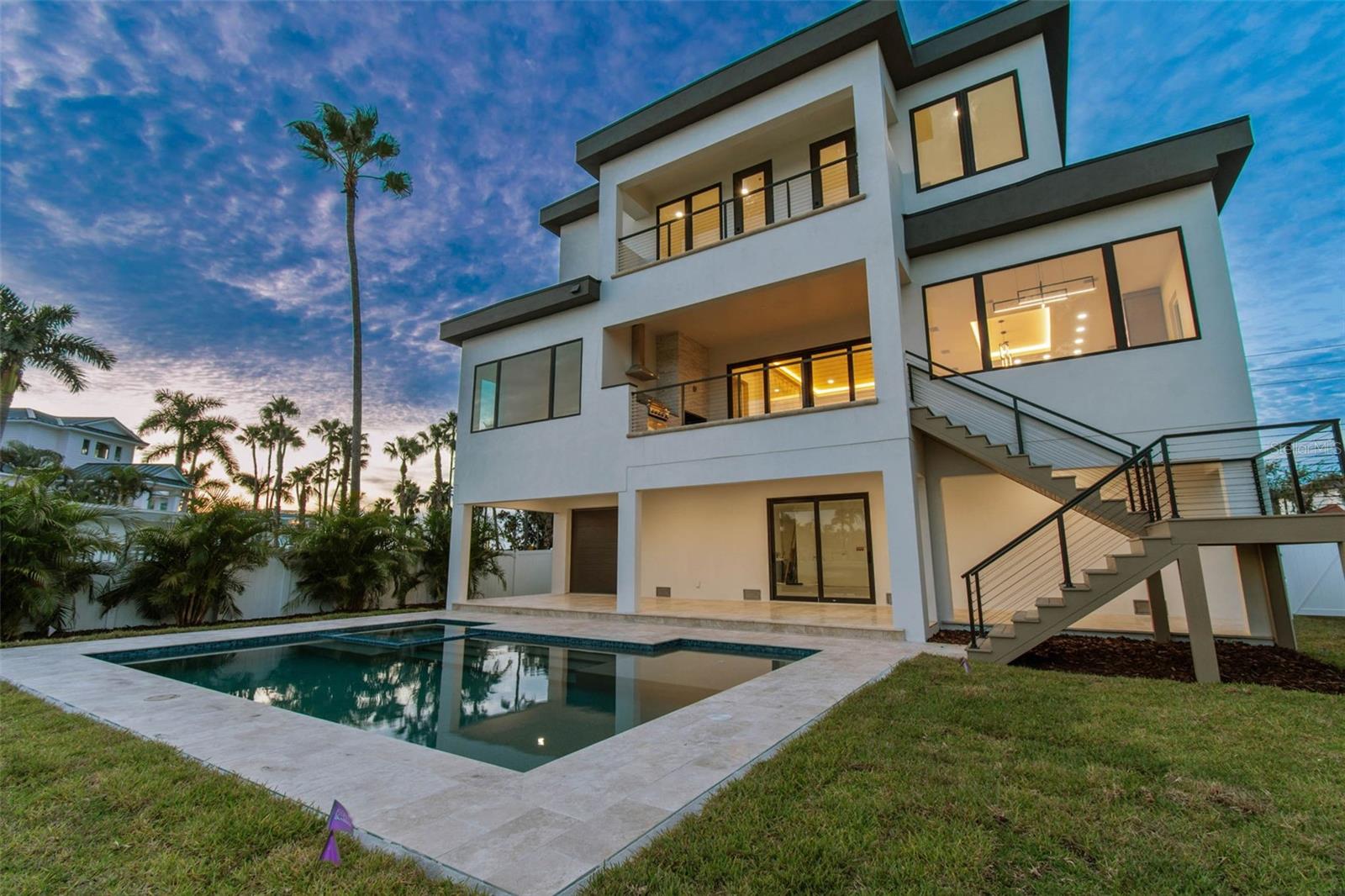 TB8422429 Property Photo