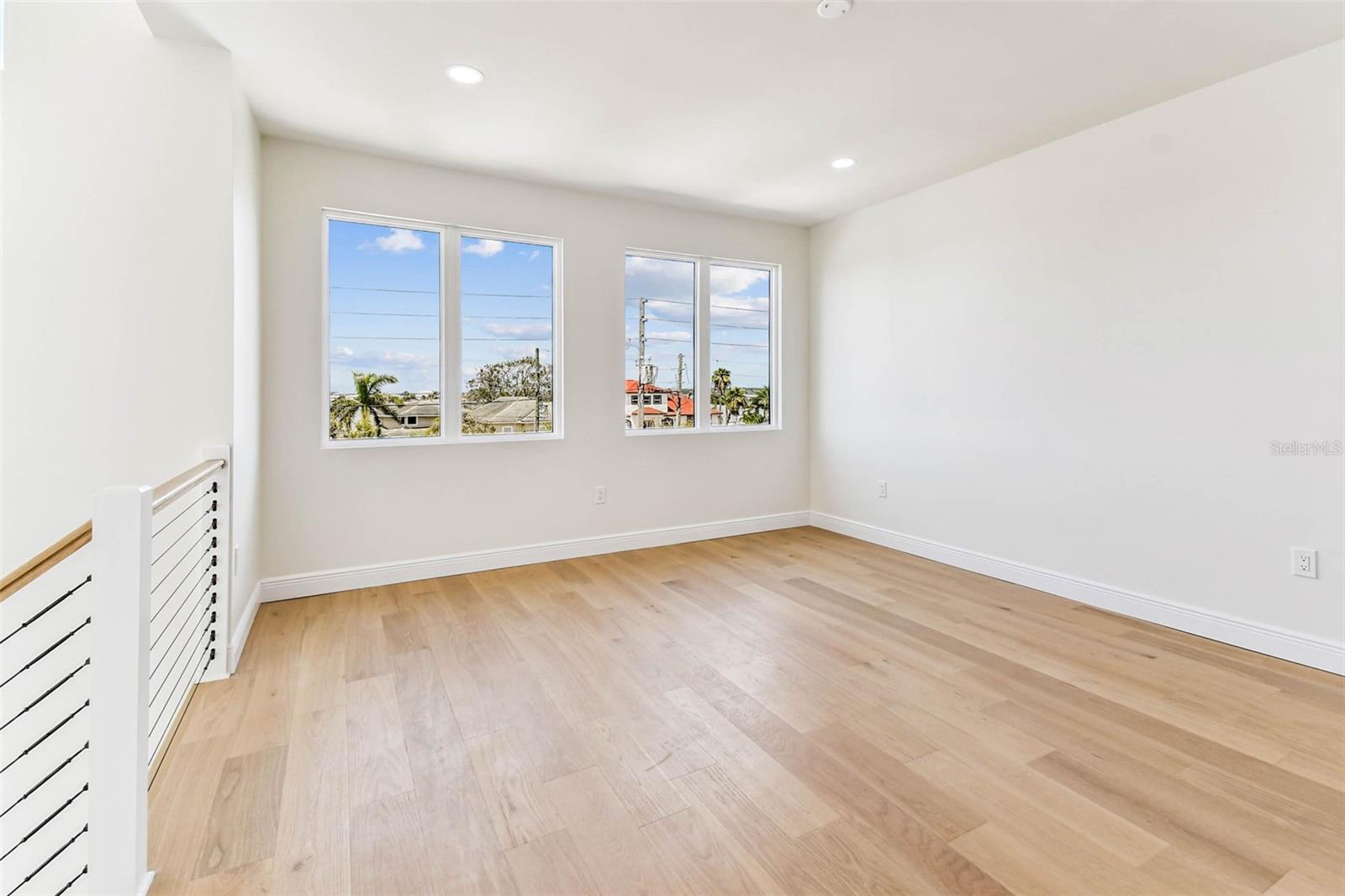 TB8422429 Property Photo