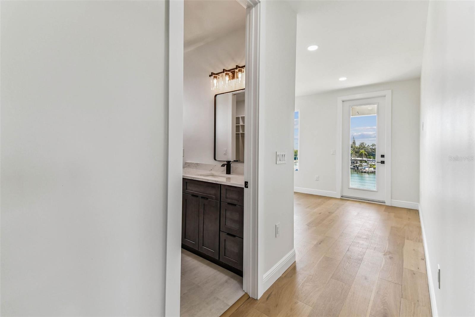 TB8422429 Property Photo