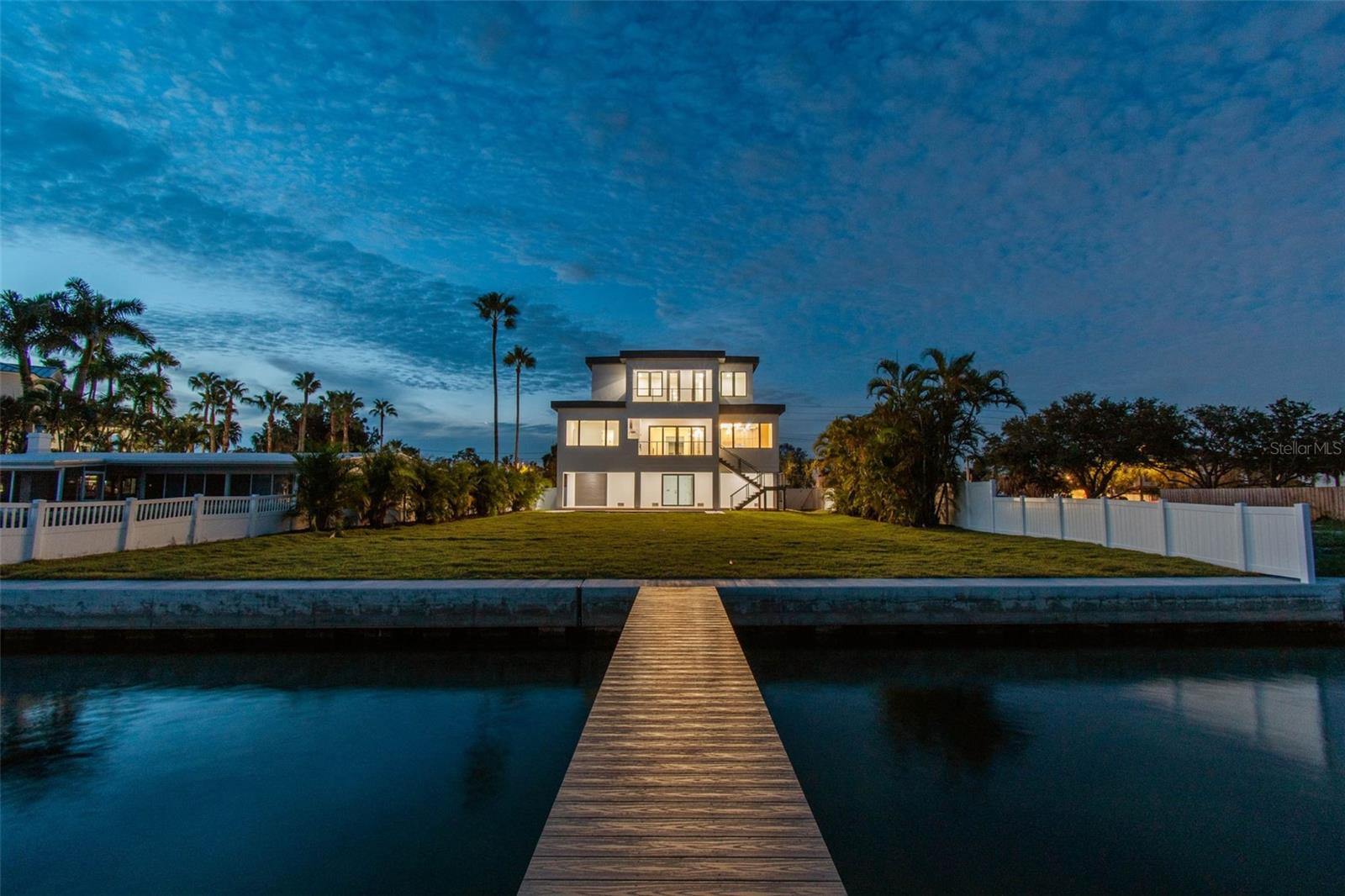 TB8422429 Property Photo