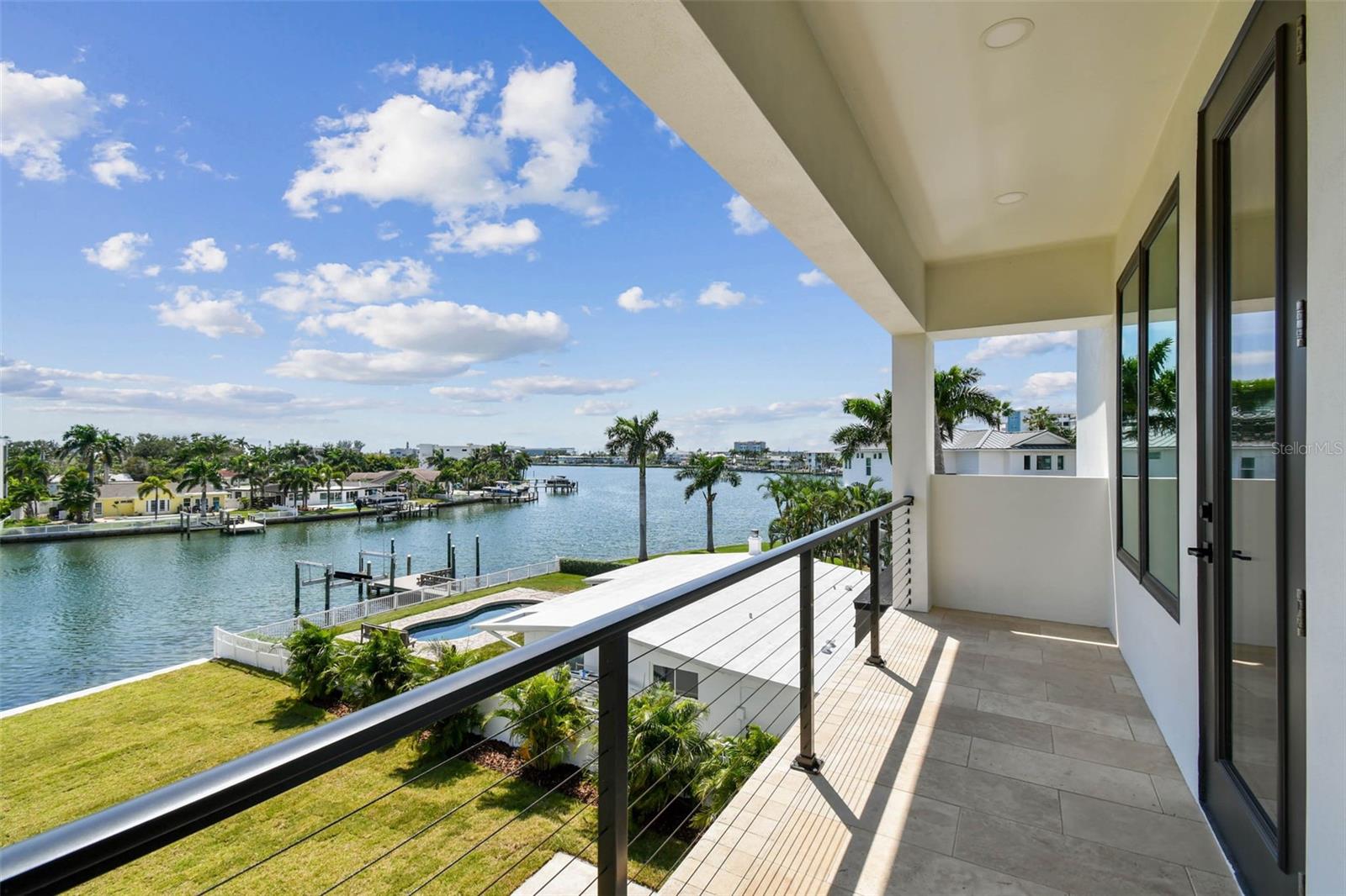 TB8422429 Property Photo