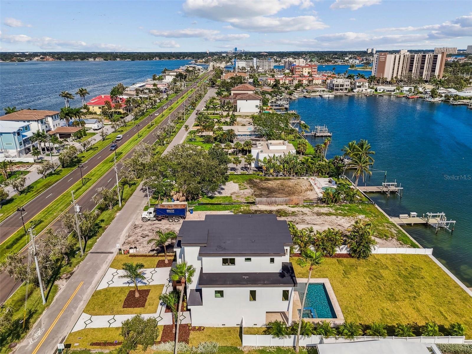 TB8422429 Property Photo