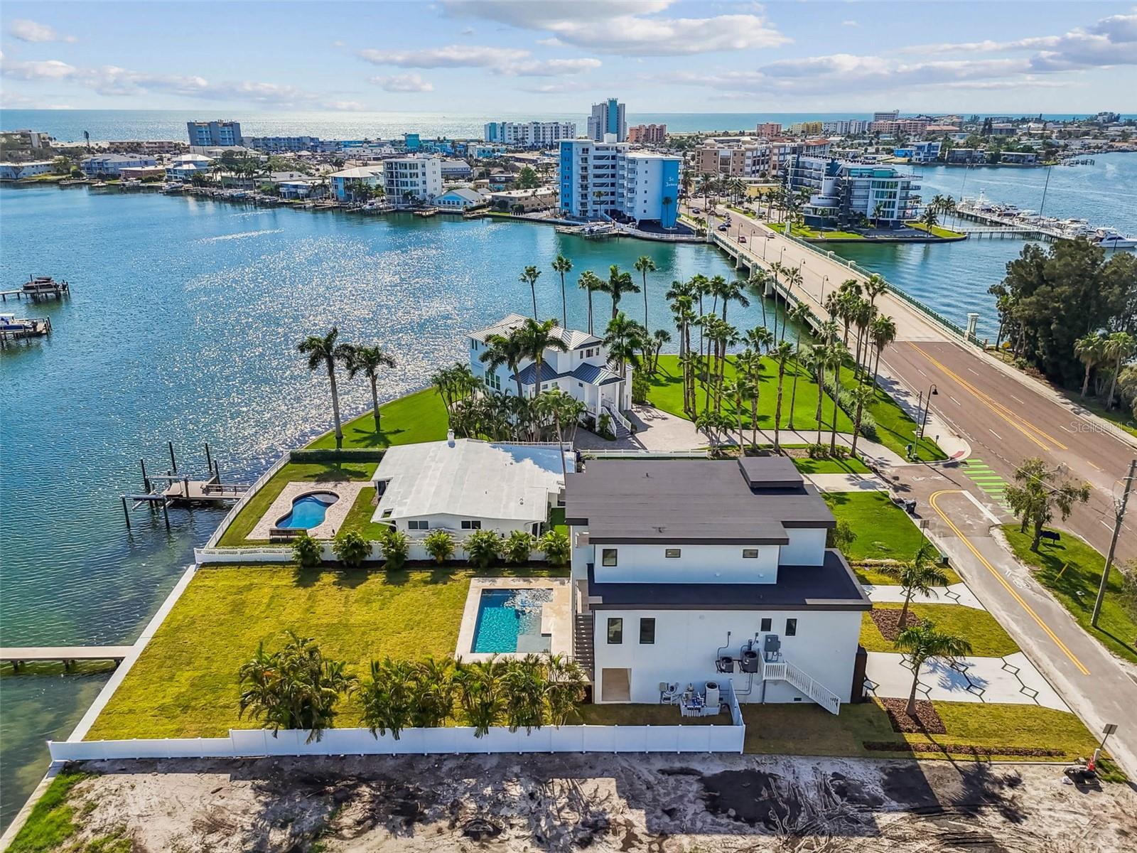 TB8422429 Property Photo