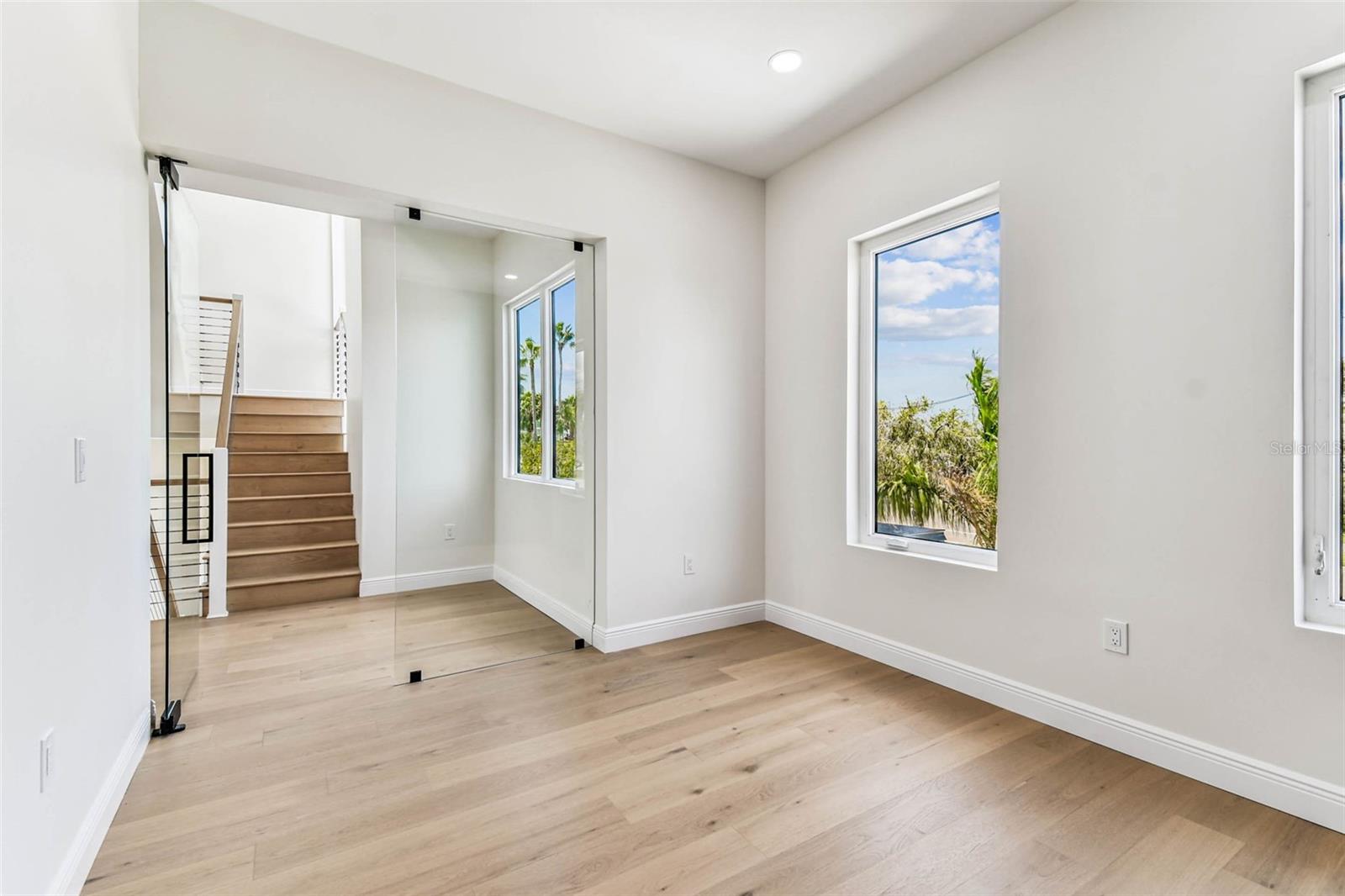 TB8422429 Property Photo