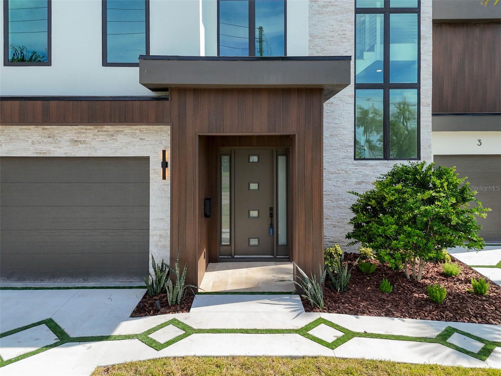 TB8422429 Property Photo