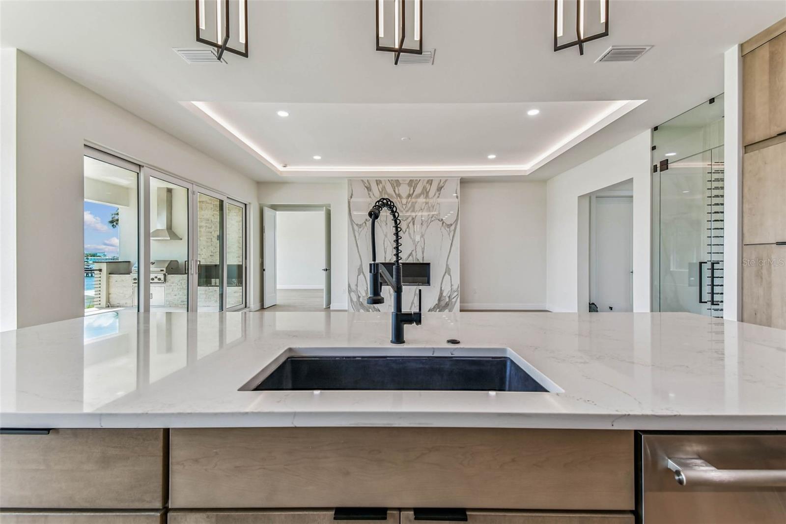 TB8422429 Property Photo