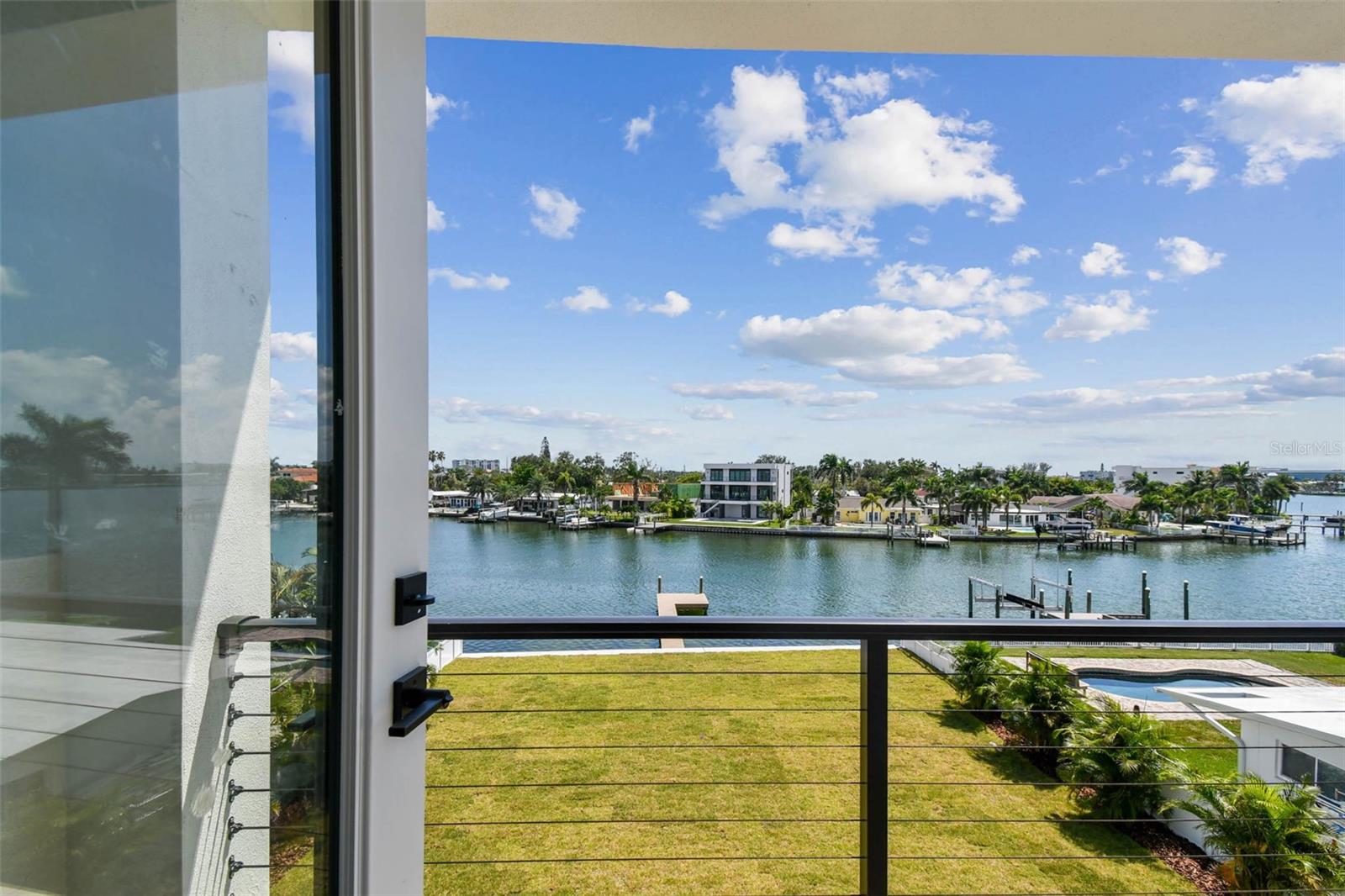 TB8422429 Property Photo