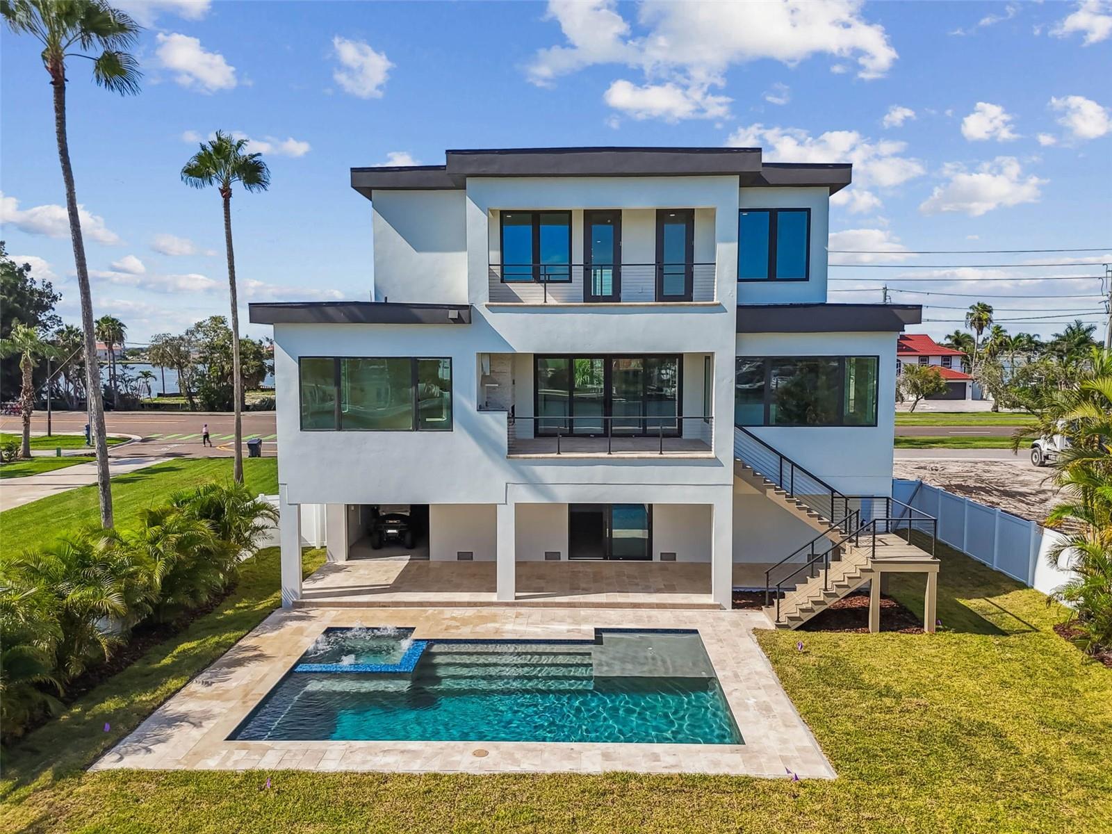 TB8422429 Property Photo