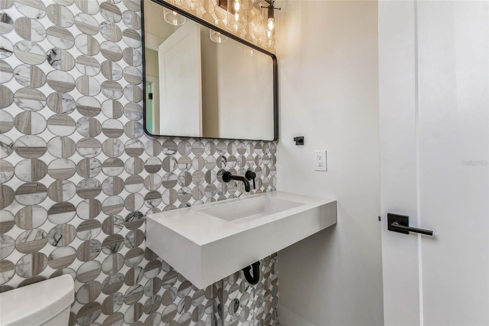 TB8422429 Property Photo