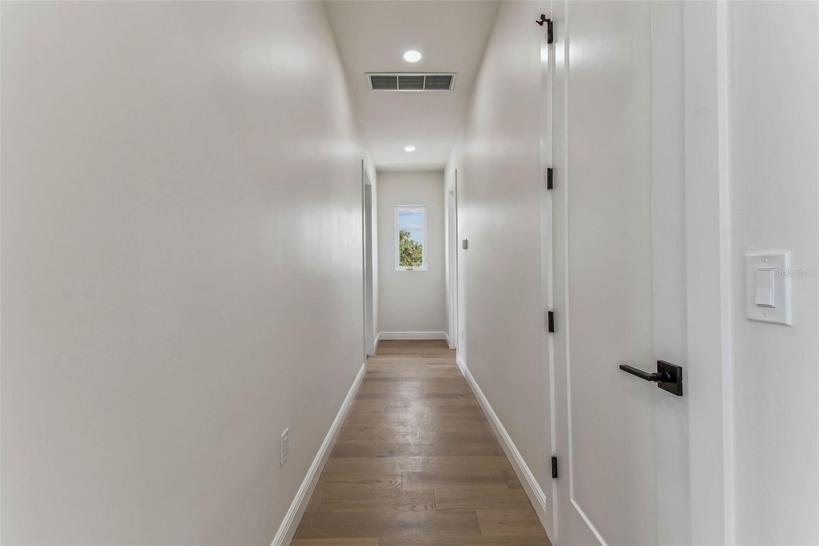 TB8422429 Property Photo