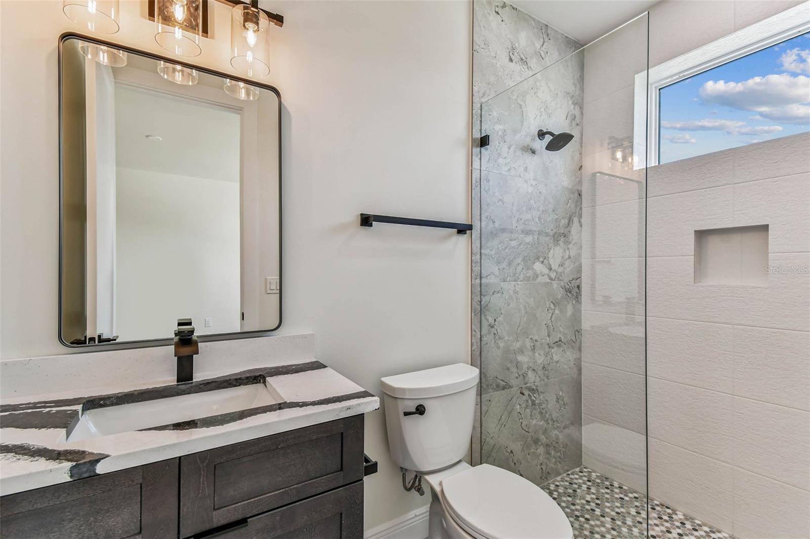 TB8422429 Property Photo