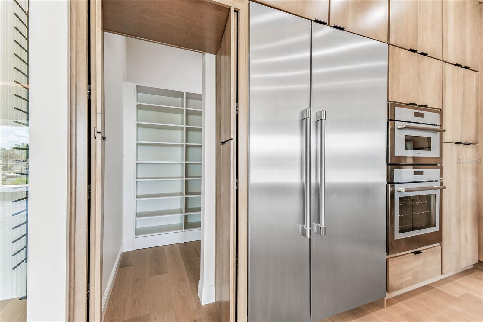 TB8422429 Property Photo