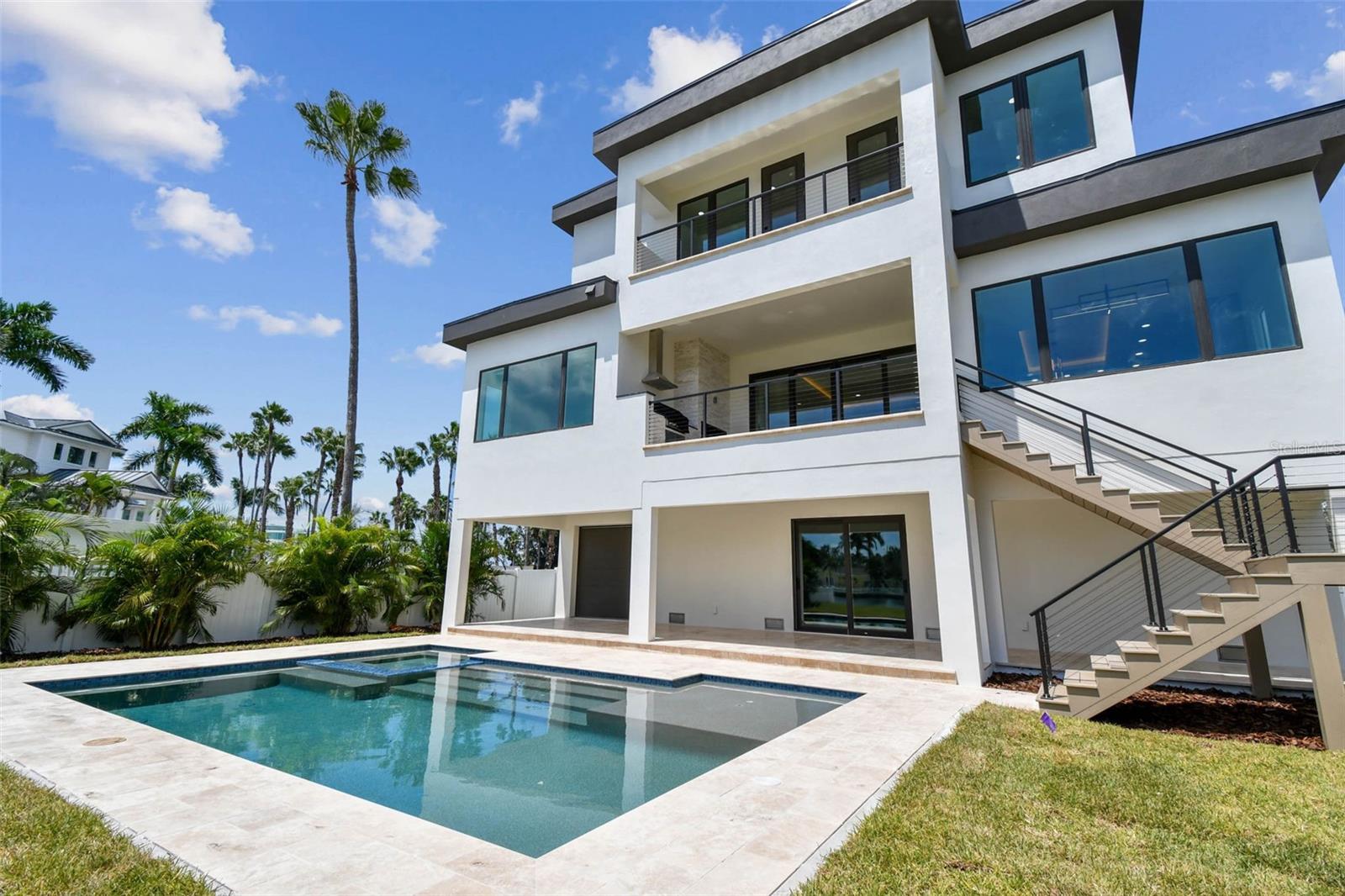 TB8422429 Property Photo