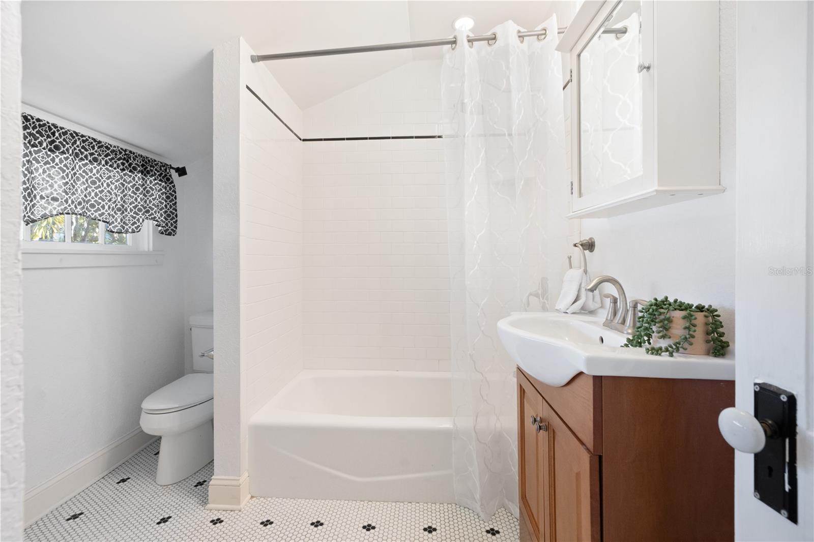 937 5TH ST N, ST PETERSBURG, FL, 33701