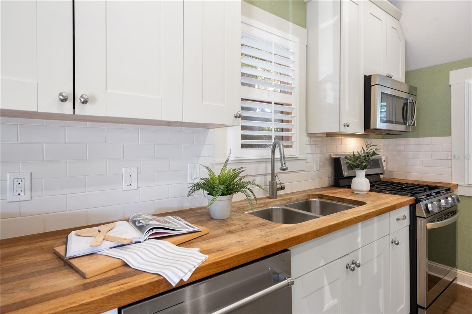 937 5TH ST N, ST PETERSBURG, FL, 33701