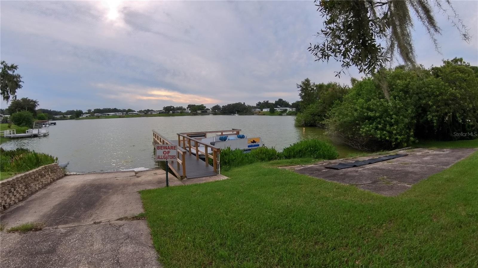 TB8422483 Property Photo