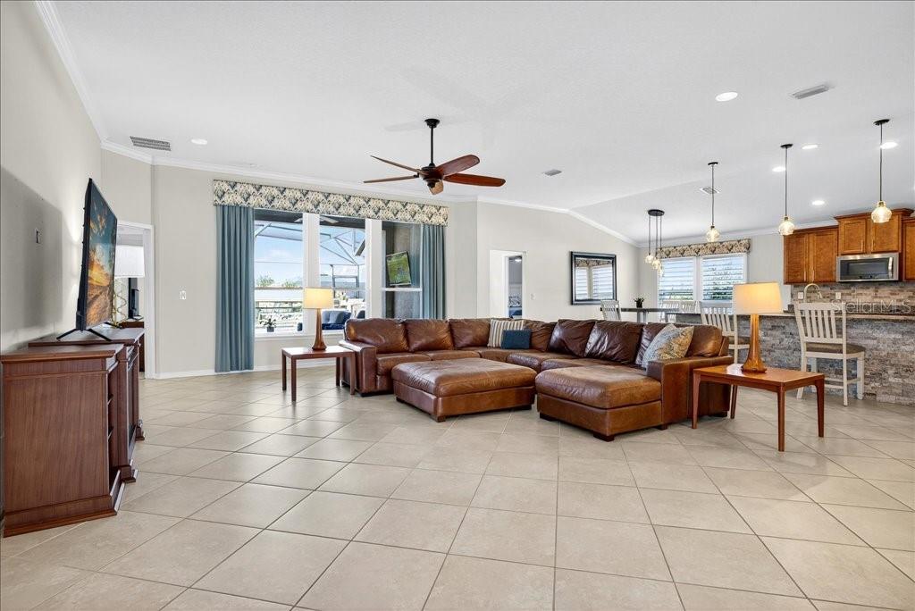 50 COUNTRY CLUB HARBOR CIR, PALM COAST, FL, 32137