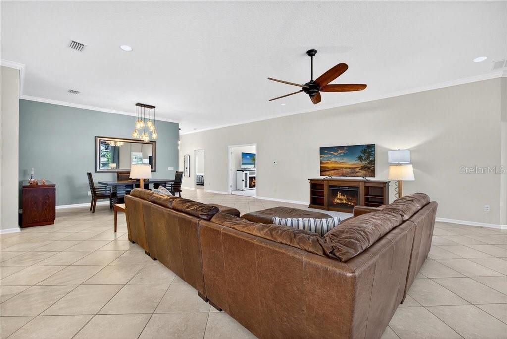 50 COUNTRY CLUB HARBOR CIR, PALM COAST, FL, 32137