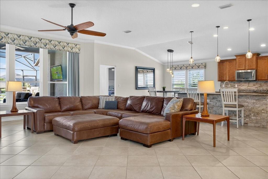 50 COUNTRY CLUB HARBOR CIR, PALM COAST, FL, 32137