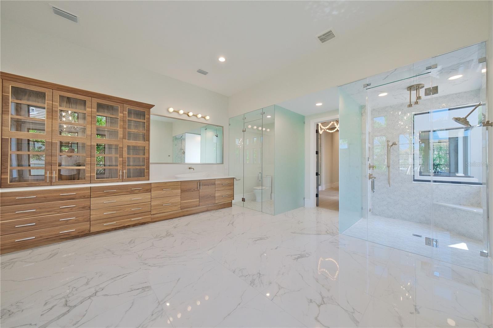 A4663567 Property Photo