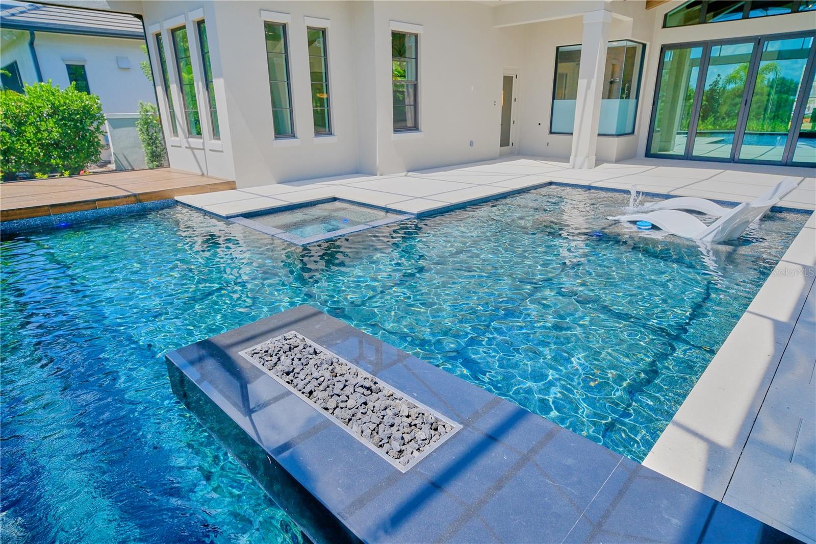 A4663567 Property Photo