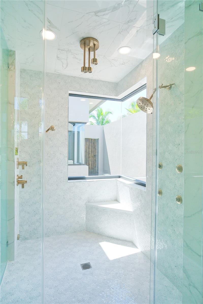 A4663567 Property Photo