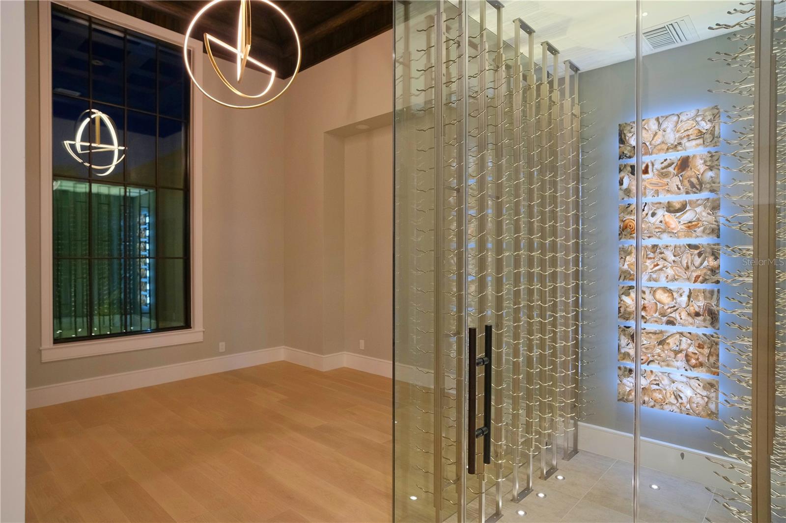 A4663567 Property Photo