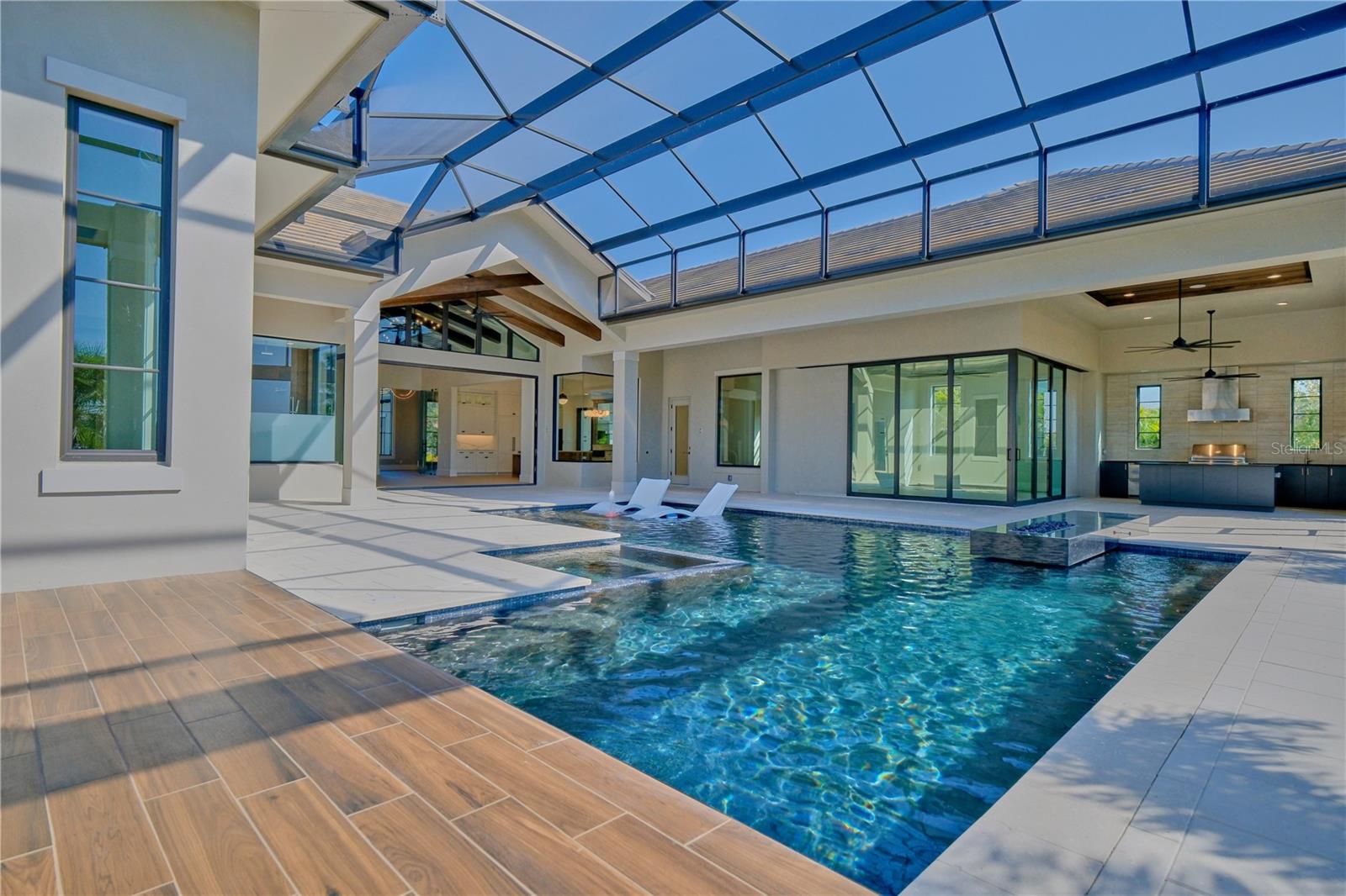 A4663567 Property Photo