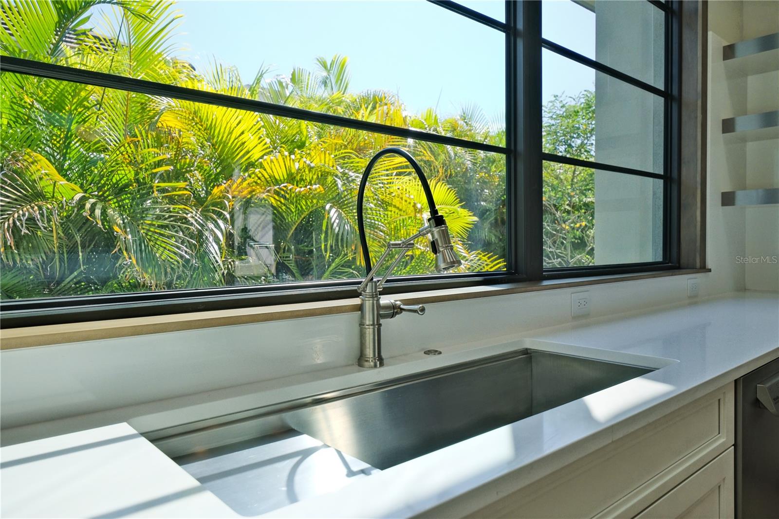 A4663567 Property Photo