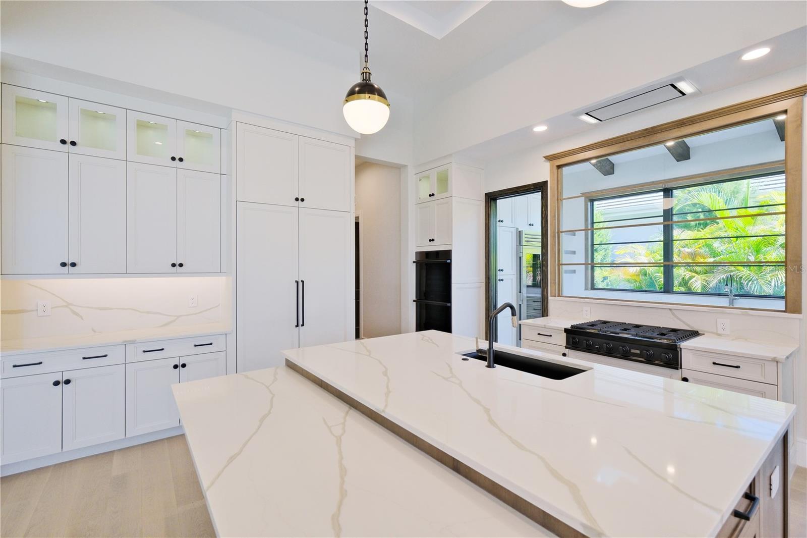 A4663567 Property Photo