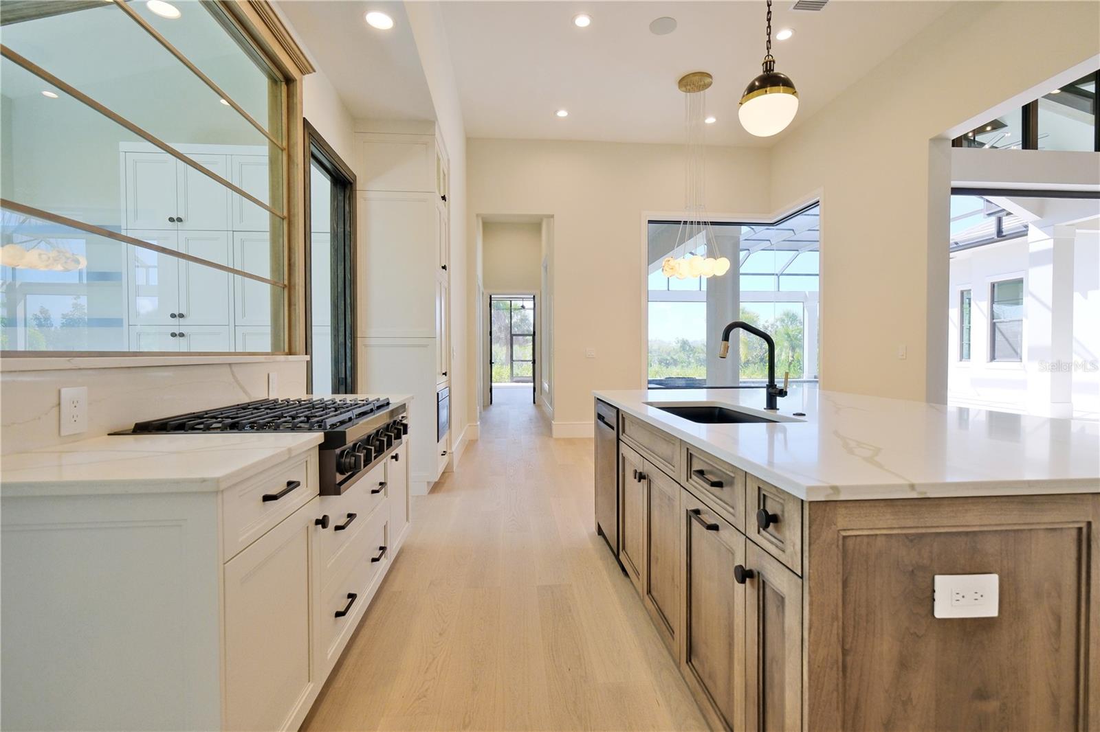 A4663567 Property Photo