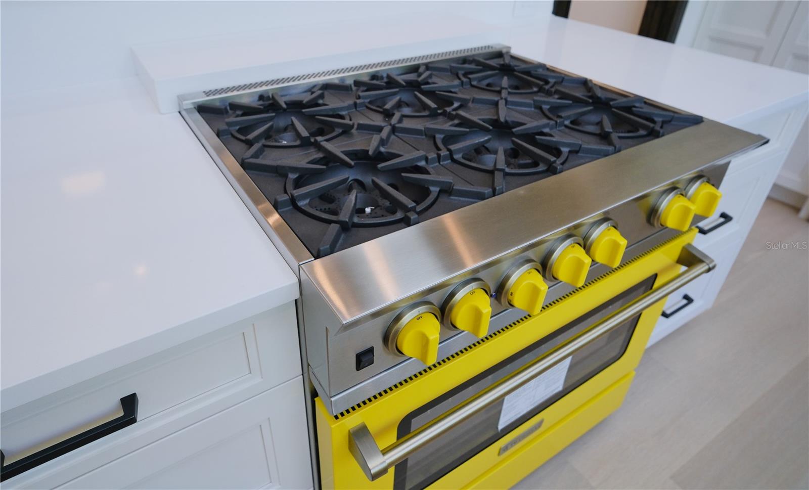 A4663567 Property Photo