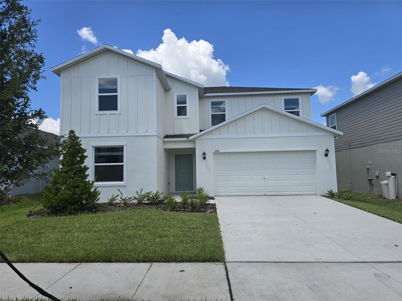 11901 BRAE WAY